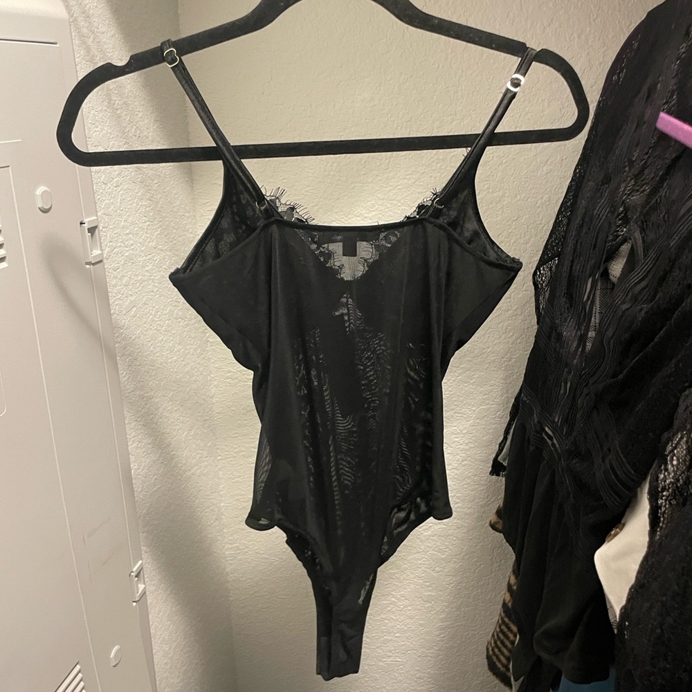 NWT Draw You In Black Sleeveless Lace Bustier Bodysuit - Picture 9 of 9